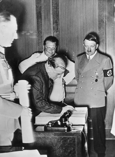 Hitler Archive | Adolf Hitler with the French prime minister Edouard ...